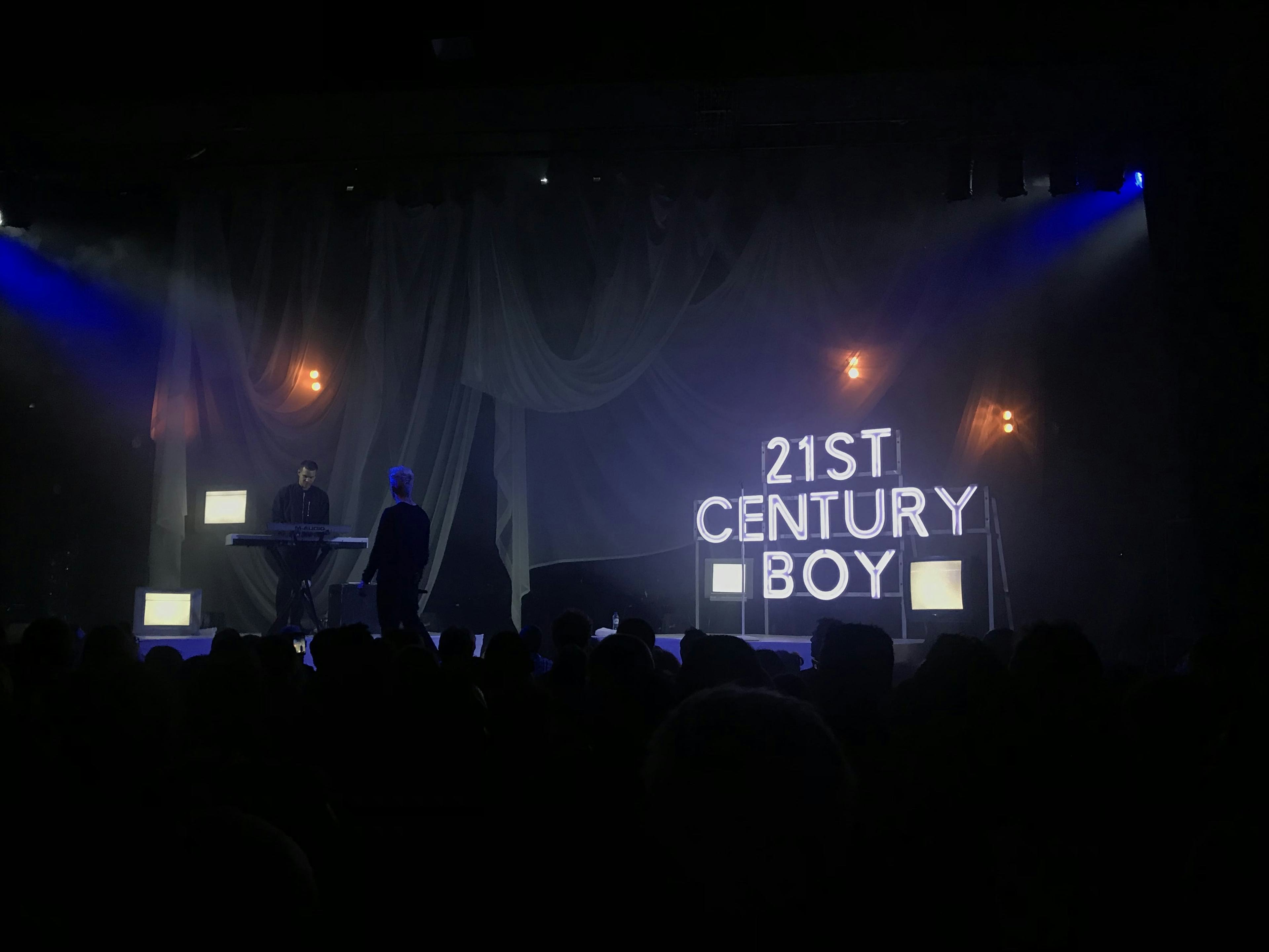 Mustii, 21st Century Boy, Ancienne Belgique, Scenography, Light Design, Neon, Curtain
